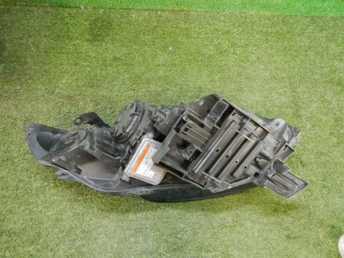 Фара левая Land-Rover Discovery Sport (2014-2019) ксенон