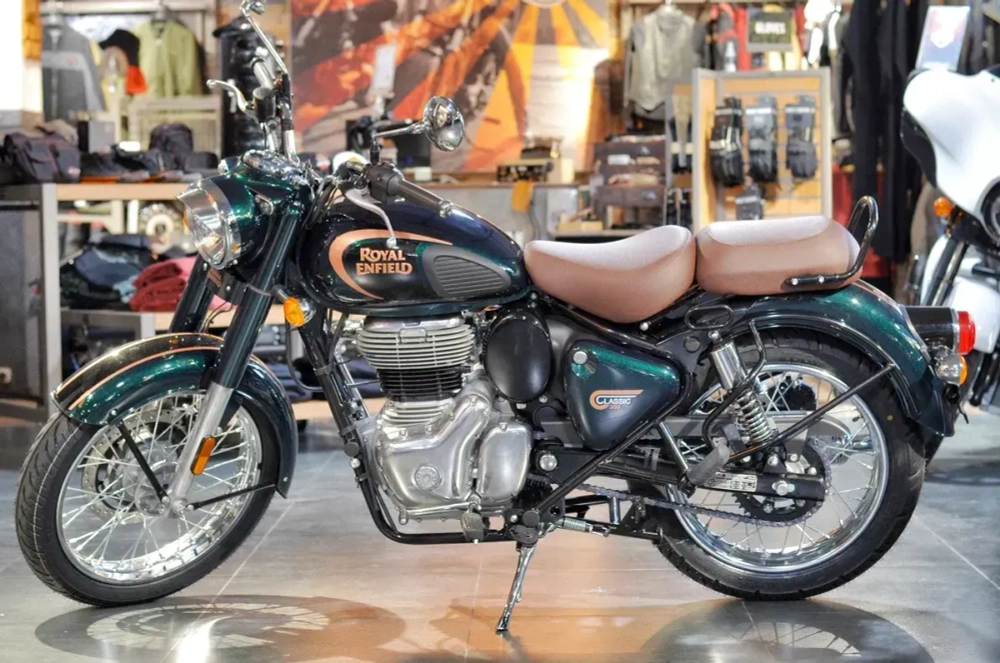 Royal Enfield Classic 350 Halcyon Green, 2024