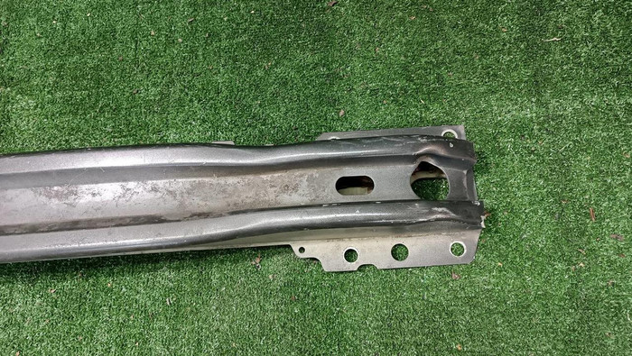 Усилитель передний Volvo XC70 2 (2007-2016)