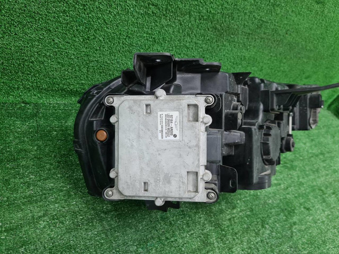 Фара правая Genesis GV70 (2020-н.в.) LED