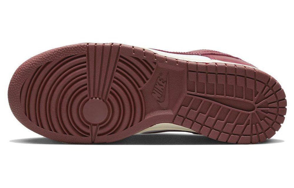 Кроссовки Nike Dunk Low Prm "Team Red"And White (Женская размерная сетка)