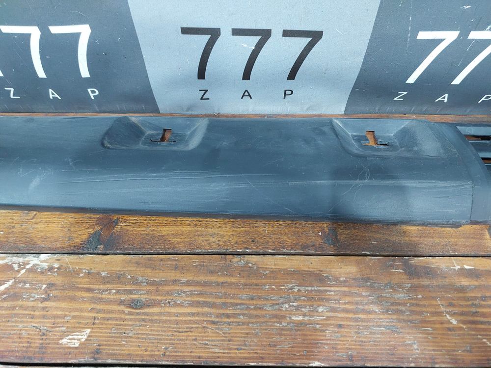 Накладка порога правого Renault Sandero 2 13-22 Б/У Оригинал 764266165R