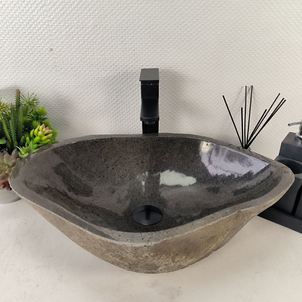 Раковина из речного камня RS-65076 56*37*15 0857