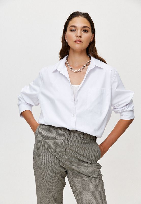 Рубашка удлиненная с карманом, белый