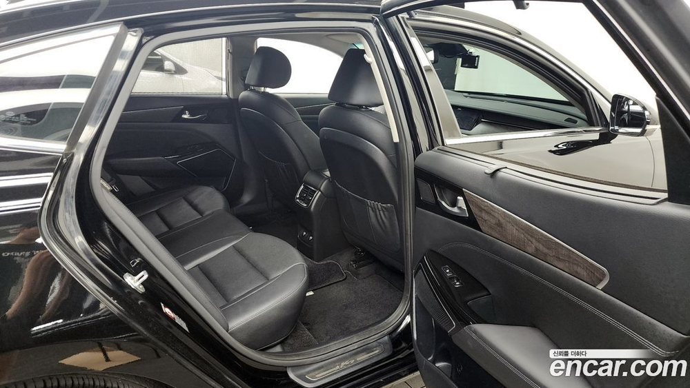 Kia K7 (Cadenza) Premier Hybrid Prestige (03.2020)