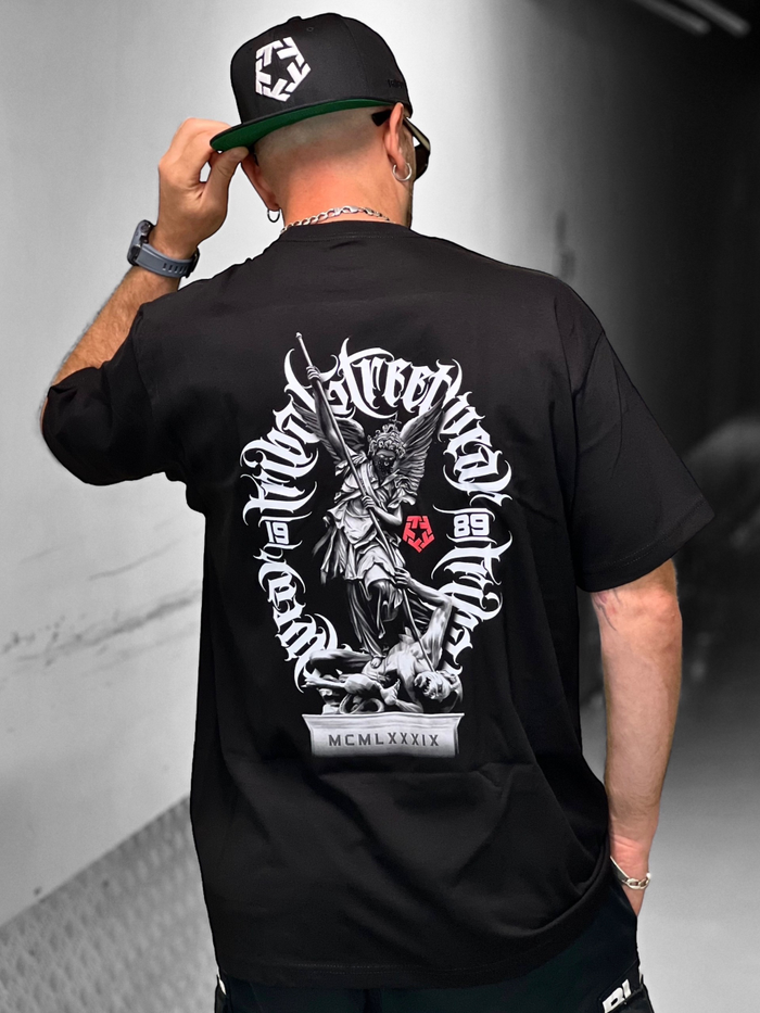 Футболка Tribal MCMLXXXIX