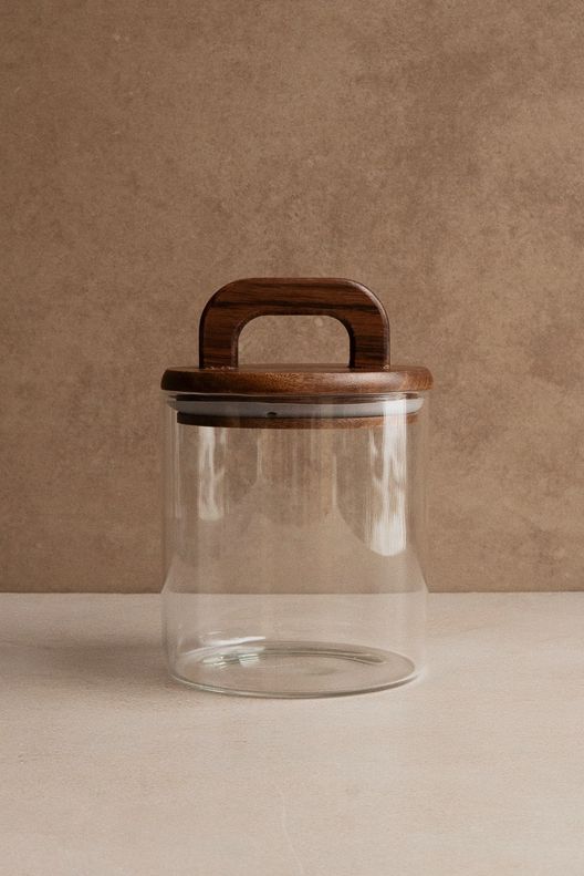 Банка для хранения стеклянная с крышкой из акации Hanle, 750 мл / Liberty Jones