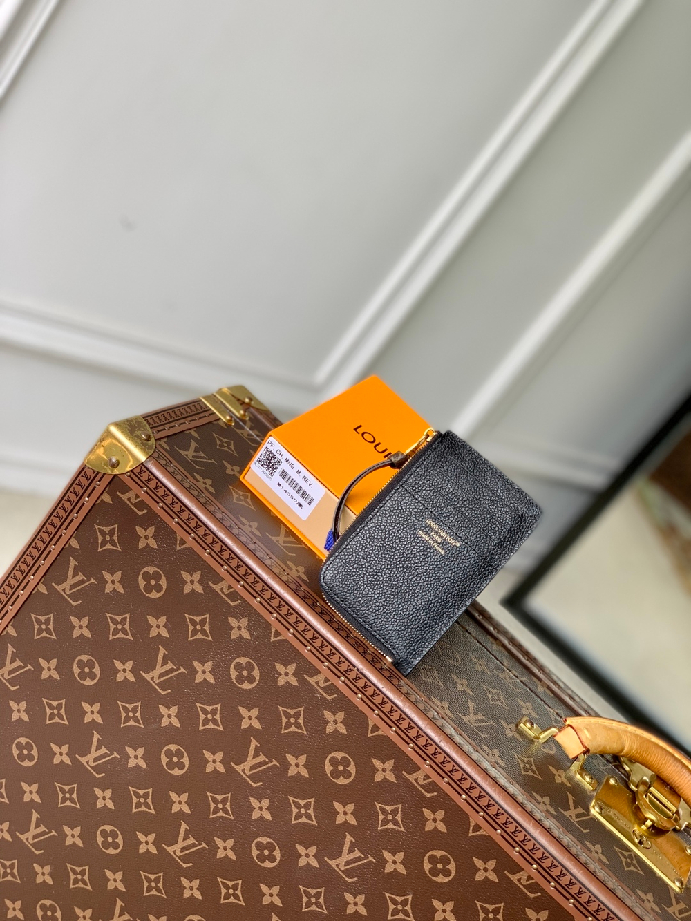 Louis Vuitton Low Key Zipped Card Holder