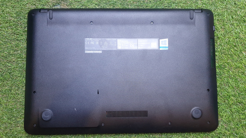 Ноутбук ASUS i3-7/6Gb/Mx110 2Gb/FHD