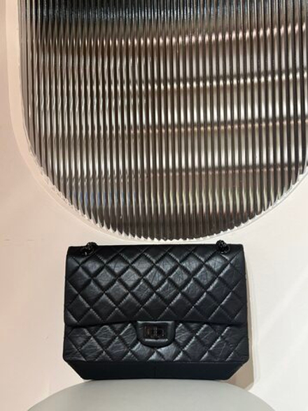 Chanel 2.55 28 cm