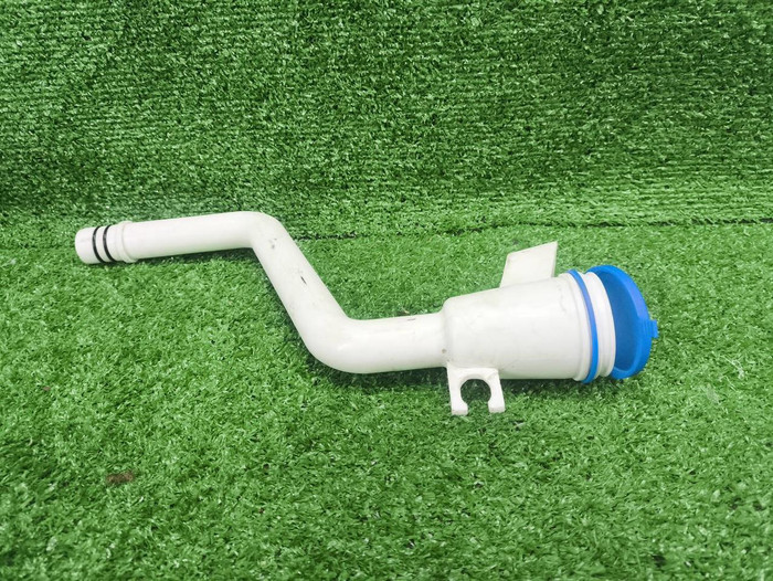 Горловина бачка омывателя Chery Arrizo 8 (22-нв)