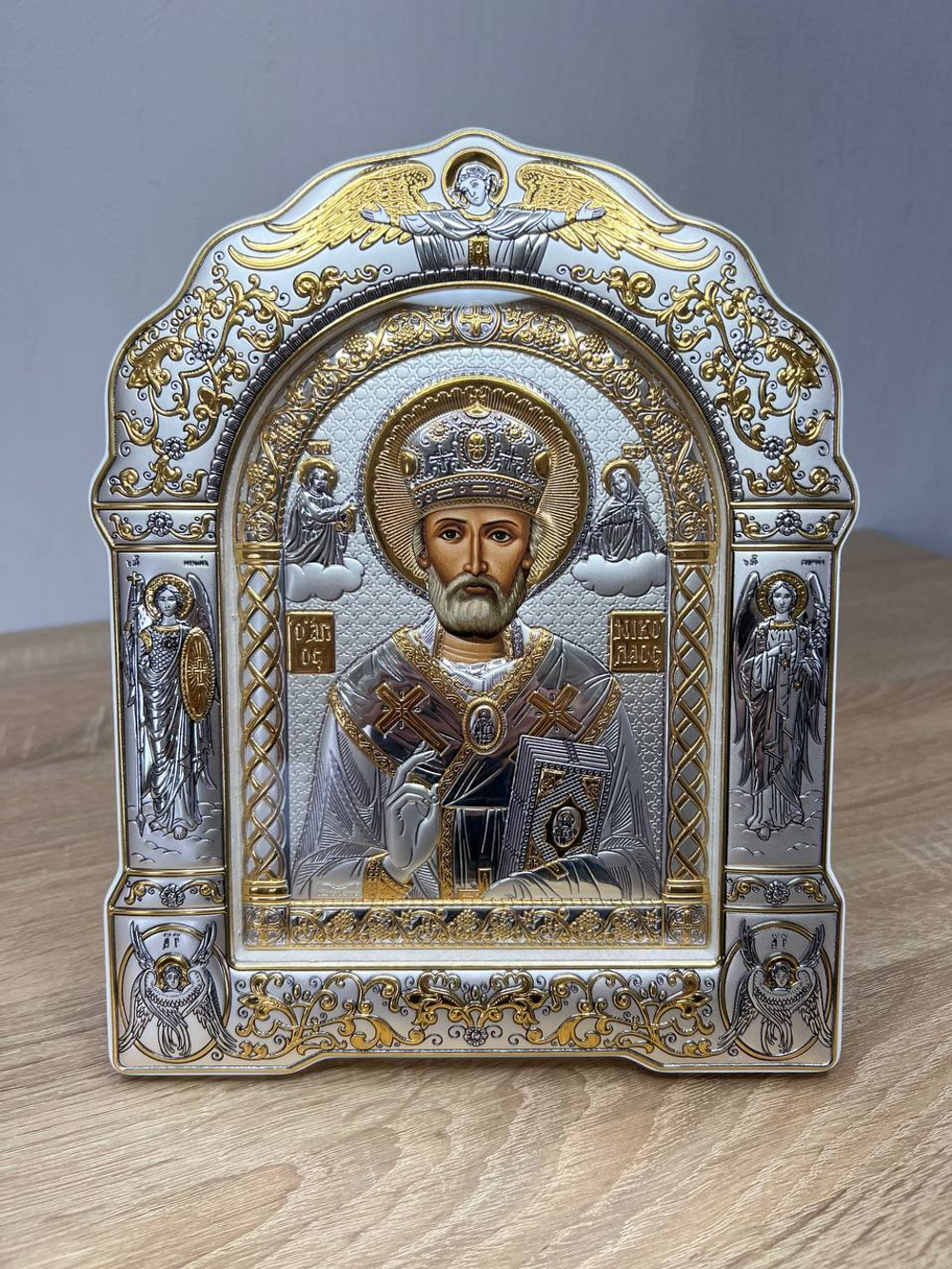 Николай Чудотворец, икона арочная с рамкой под стеклом, белое дерево 266х335