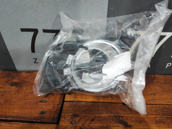 Рамка ПТФ левая Land Cruiser Prado 150 09-13 Новая L321110015PL