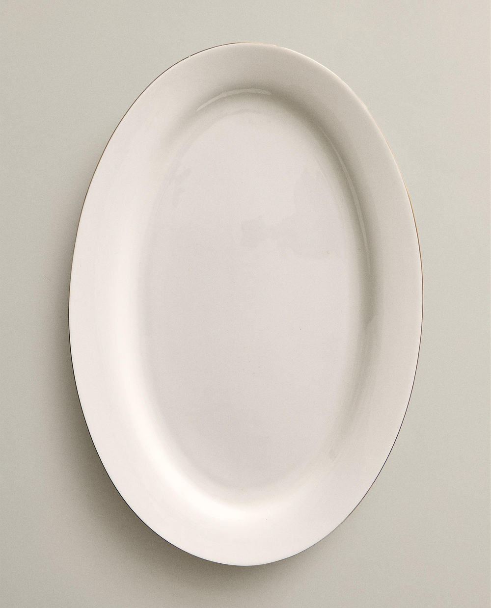 Zara Home блюдо сервировочное из костяного фарфора, цвет золотой, 35 см