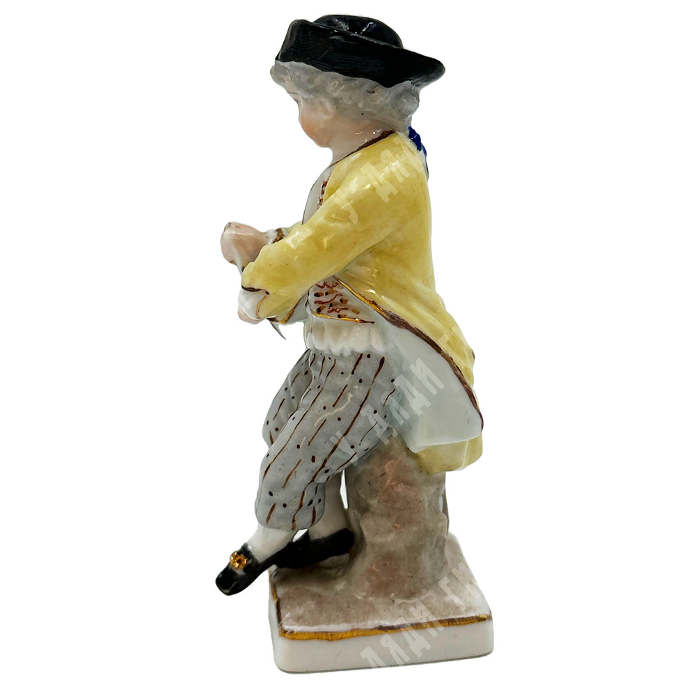 [Коллекционный предмет] Фарфоровая статуэтка "Мальчик с виноградом". G8. Мейсен (Meissen), Германия.