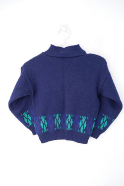 Свитер с принтом на 7-8 лет