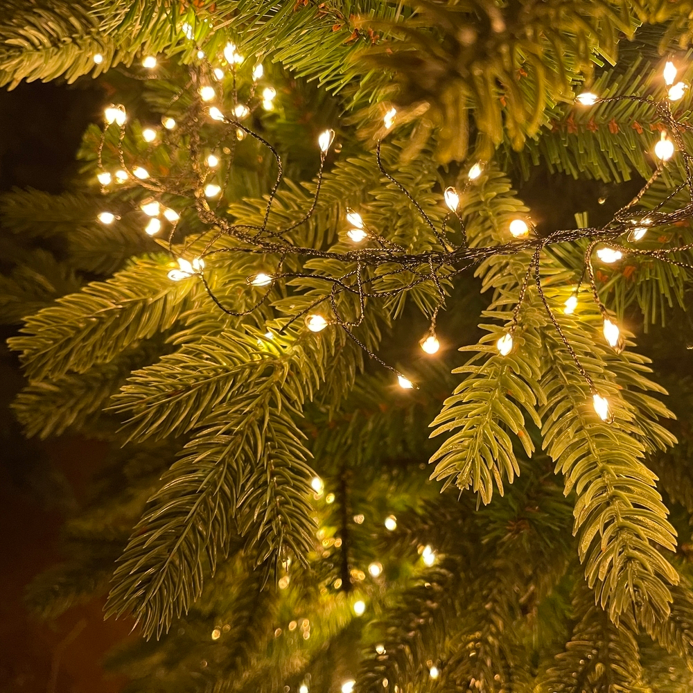 Гирлянда Кластер на черном проводе теплый белый свет 300см 480 ламп 8 функций Luca Lighting