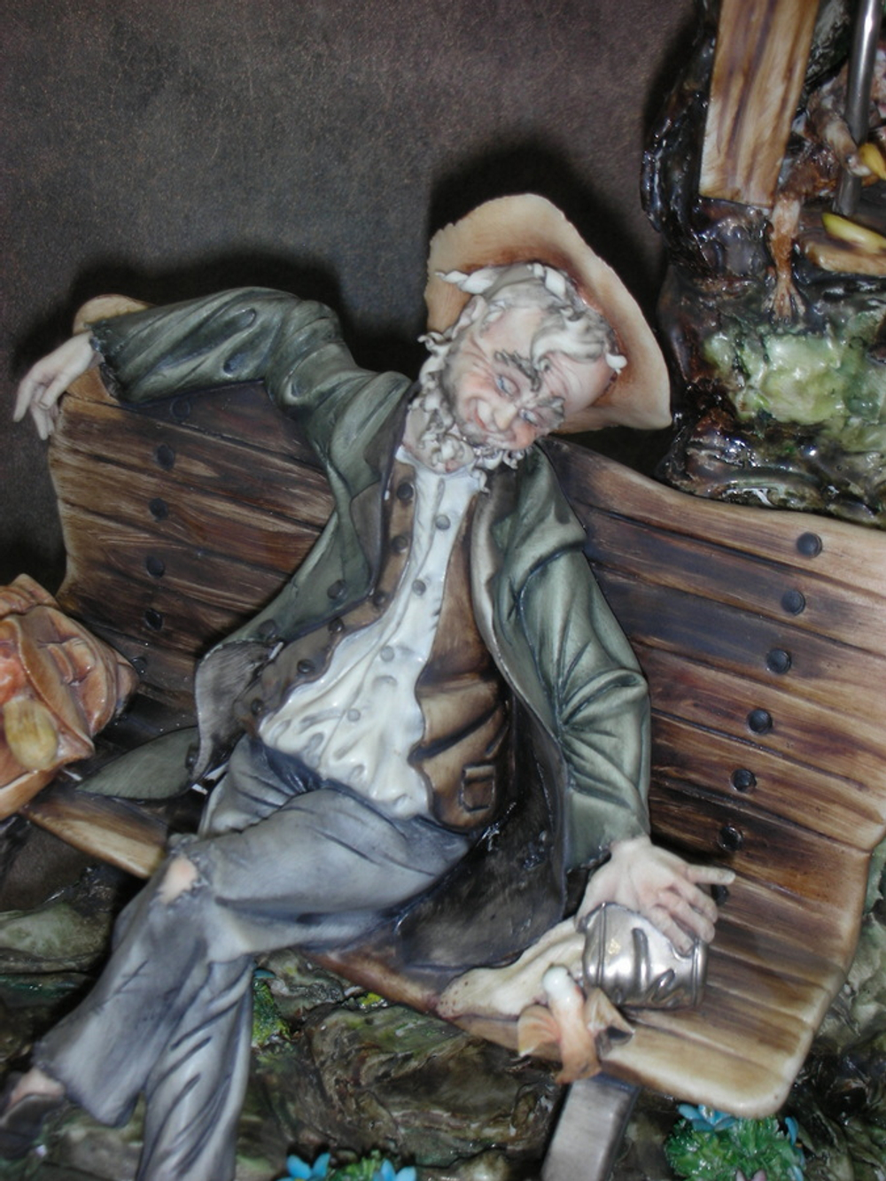Статуэтка. Фарфор. Лавка скитаний и мечтаний. Capodimonte. Италия