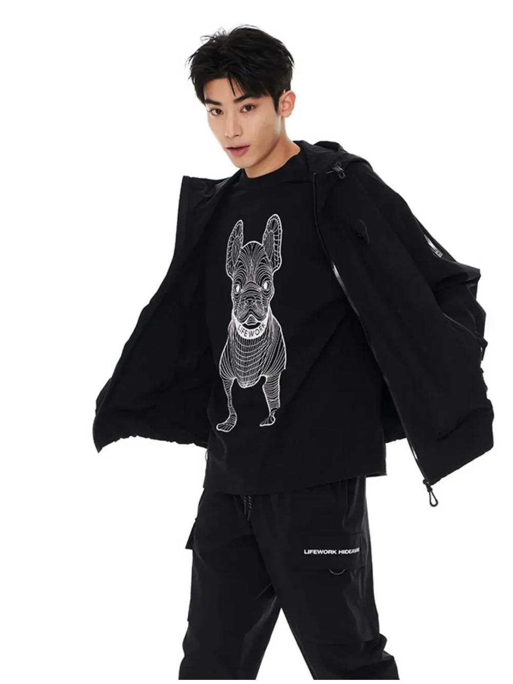 Куртка с капюшоном из нейлона