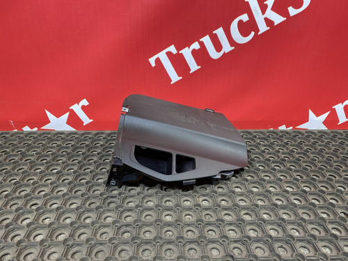 Накладка торпедо 2017г