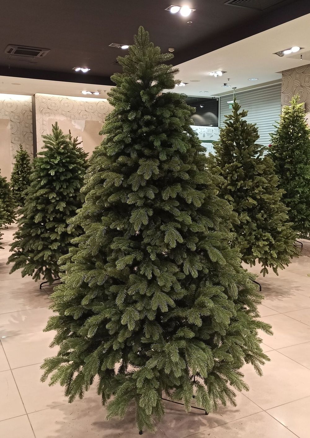 Искусственная ель «Барнелло» (литая хвоя) 210 см / 2.1 м