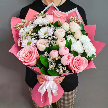 Авторский букет в розовой гамме