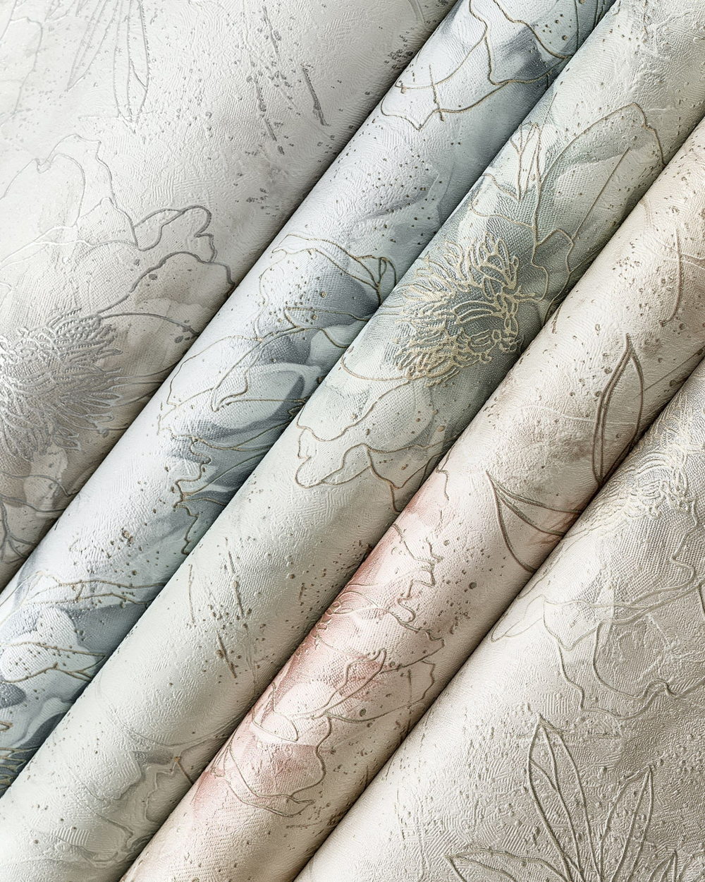 Флауверс - 12 (белая с перламутром)