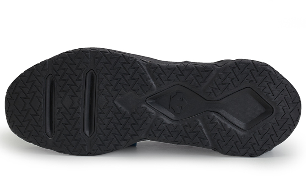 DESCENTE TRAINING Abrasion Resistant Slip Resistant Low top Training Shoes Men"s Black