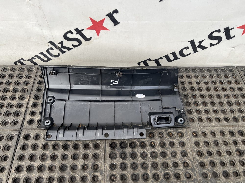 Накладка торпедо 2023 г