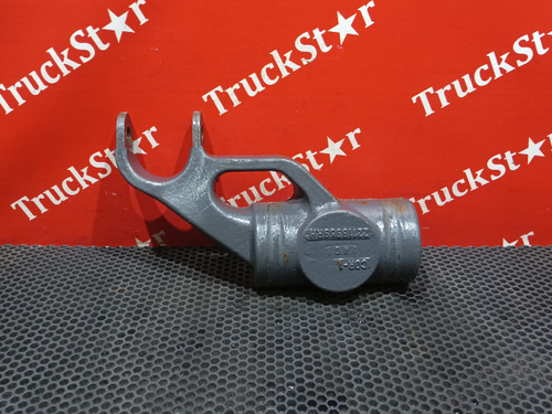 Кронштейн амортизатора переднего правый 2018г.