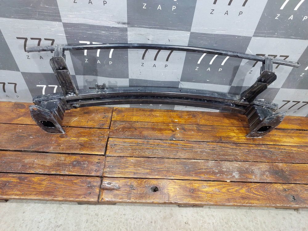 Усилитель переднего бампера Kia Rio 4 (FB) 20-нв Б/У Оригинал 64900H0800