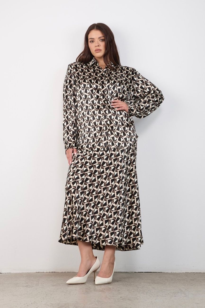 Блузка из вискозы, геометричный принт, коричневый