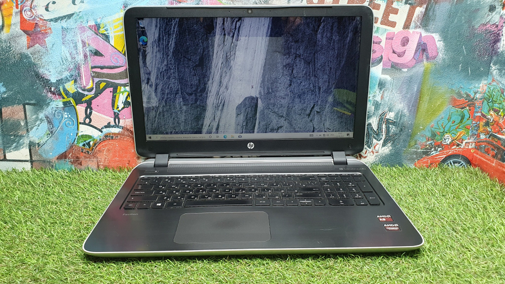 Ноутбук HP AMD A8/8 Gb/Radeon R7 M260 1Gb/Pavilion 15-p101nr (K1Y07EA)/Windows 10
