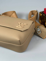 Сумка-мессенджер Louis Vuitton