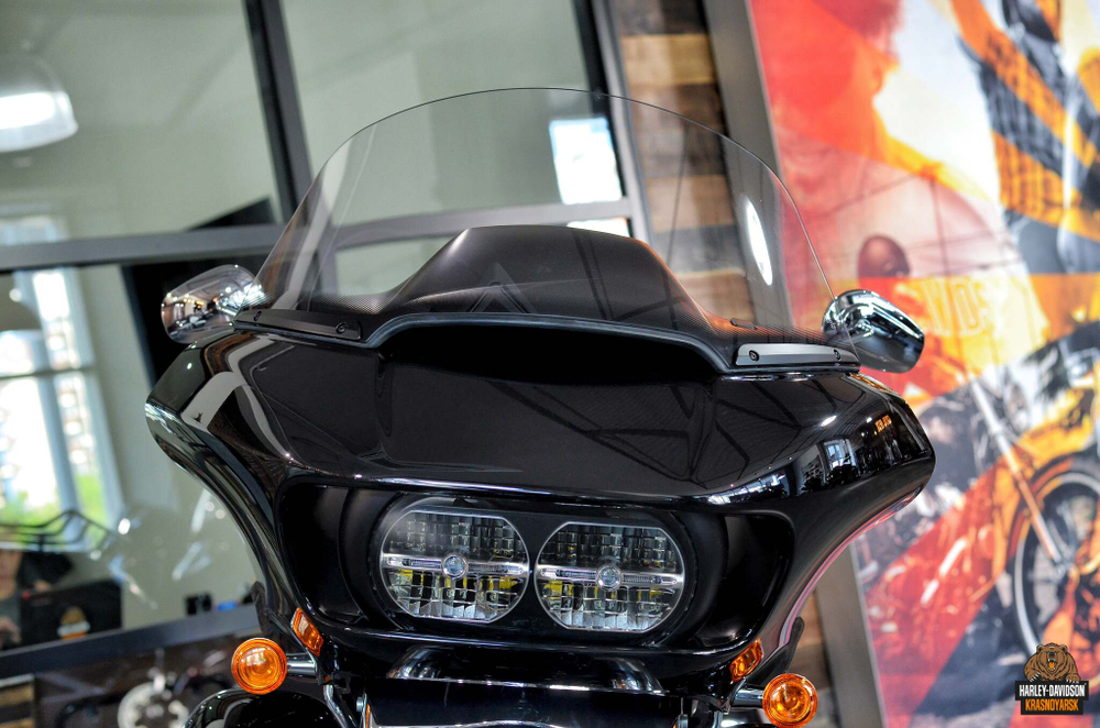 Harley Davidson Road Glide Limited 114 (FLTRK) 2021 vivid black (Поставка)