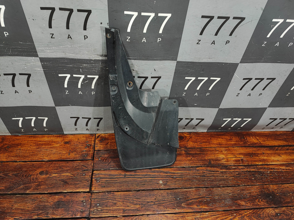 Брызговик задний правый Toyota Land Cruiser Prado 150 09-нв Б/У Оригинал 7662560300C0