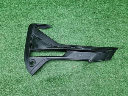 Накладка ПТФ правая BMW X1 F48 (2019-2022)