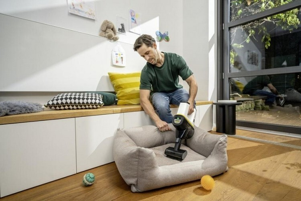 Пылесос аккумуляторный KARCHER VC 6 Cordless ourFamily Pet 1.198-673.0