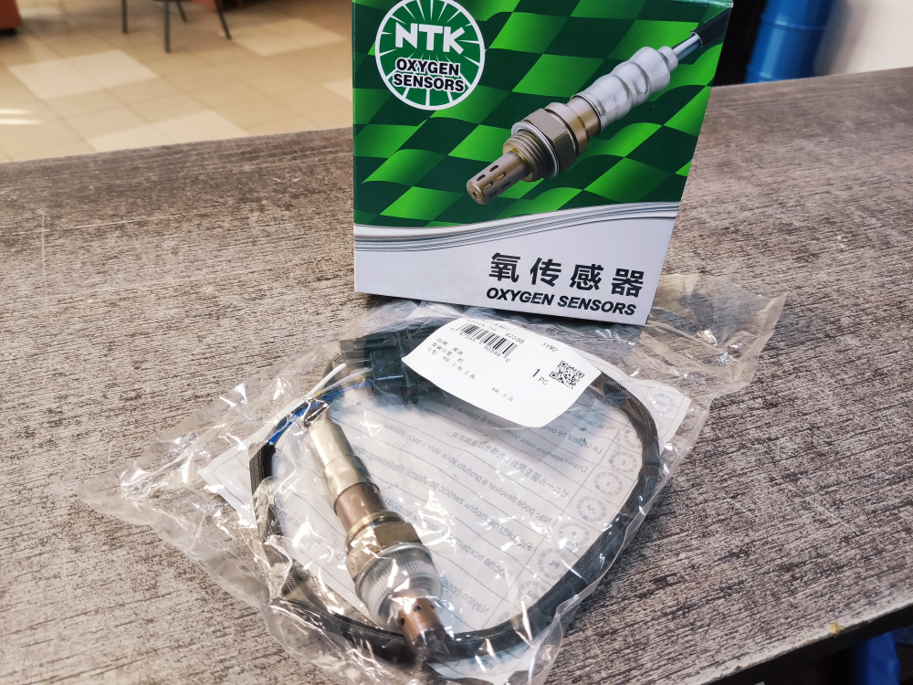 Датчик кислорода перед катализатором №1  NTK  AUK CAJA CGWC CTUB CREC
