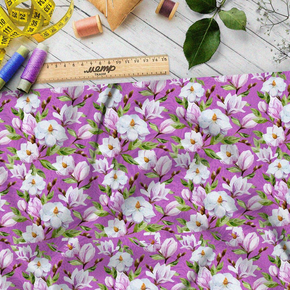 Ткань таффета белые и розовые петуньи на сиреневом фоне