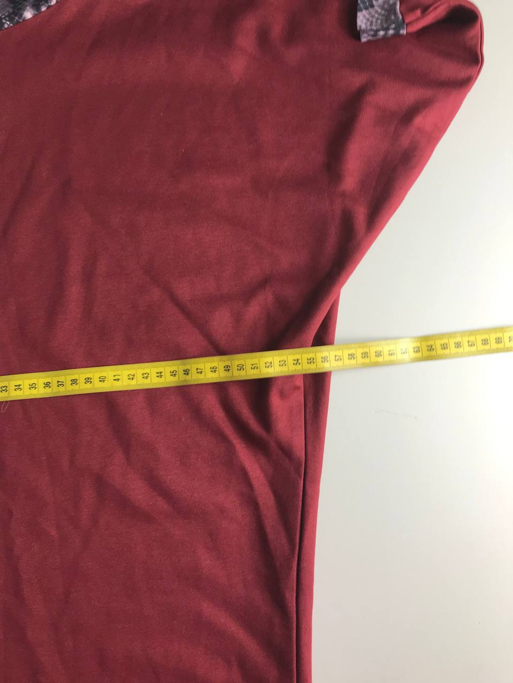 Платье для лаконичного образа, визуально на 50 размер, новое