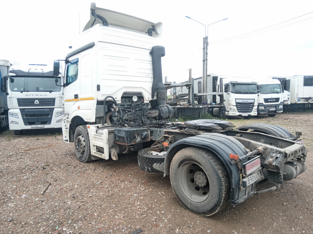 КамАЗ 5490 4x2 Седельный тягач 5490-036-87 (Дизельный, 12,0 л, 401 л.с., МТ)