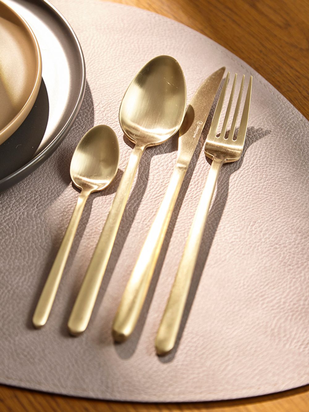 Набор из 4-х двухсторонних сервировочных салфеток Drop, 33х41 см, черный/светло-серый