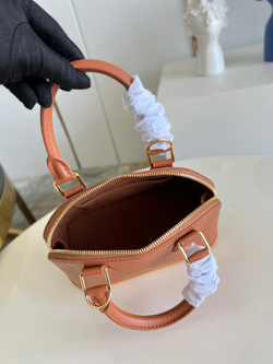 Louis Vuitton Alma BB