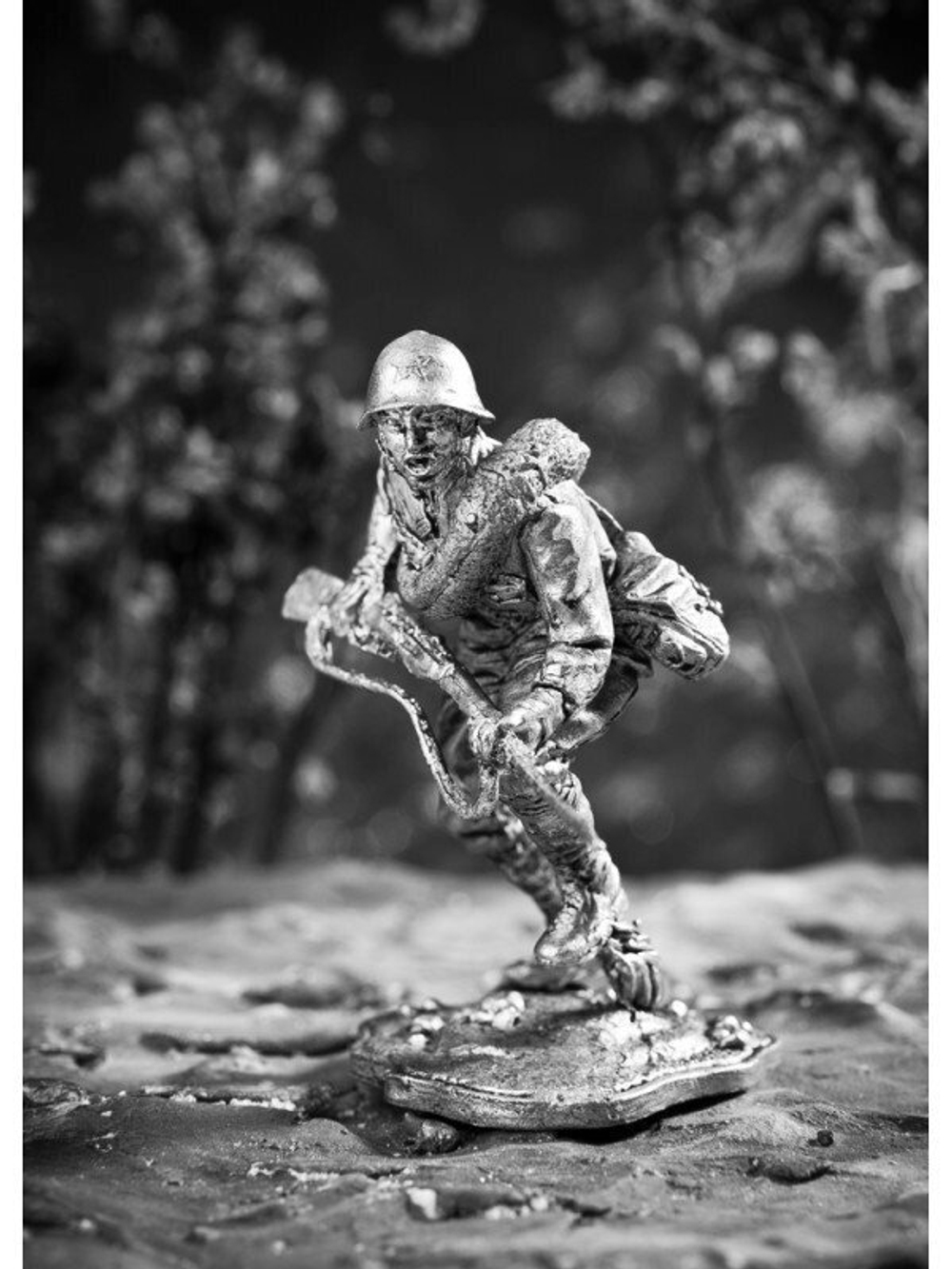 Оловянный солдатик Боец РККА в атаке. 1942 г.