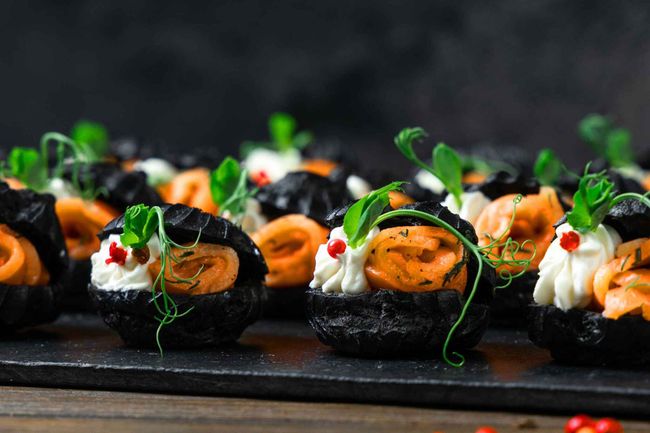 Канапе с кижучем и сливочным сыром, 20 шт.