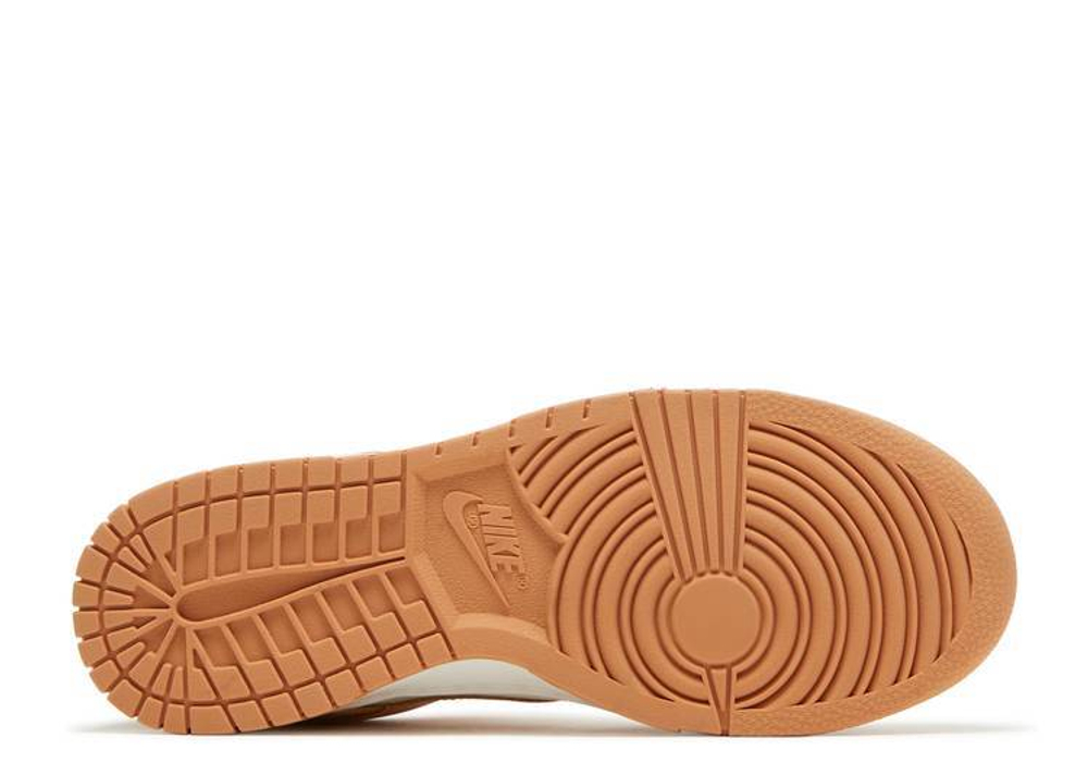 Wmns Dunk Low "Harvest Moon"