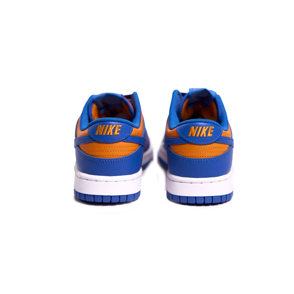 Nike Dunk Low "Knicks"