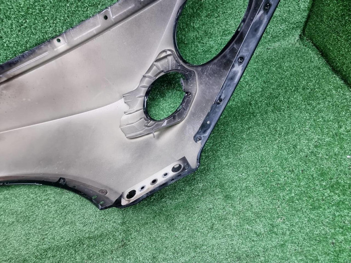 Крыло переднее левое Bentley Bentayga (2015-2020)