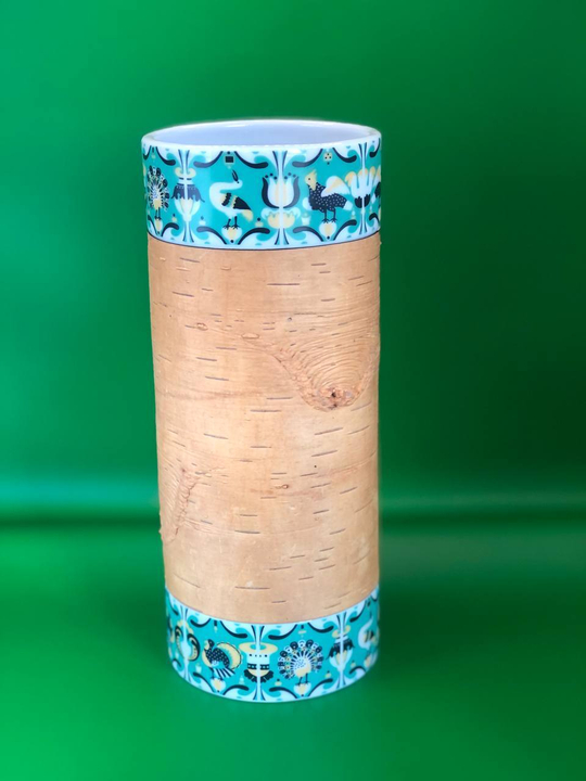Ваза фарфоровая с берестой. Коллекция  Изразец Коломенское. Птицы. Бревно (Log).
